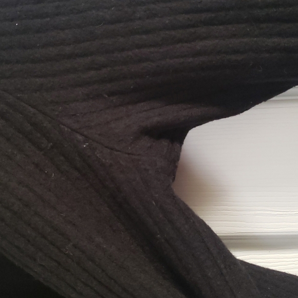 Club Monaco 100% Wool Asymmetrical  Zip up Cardigan - Picture 4 of 8